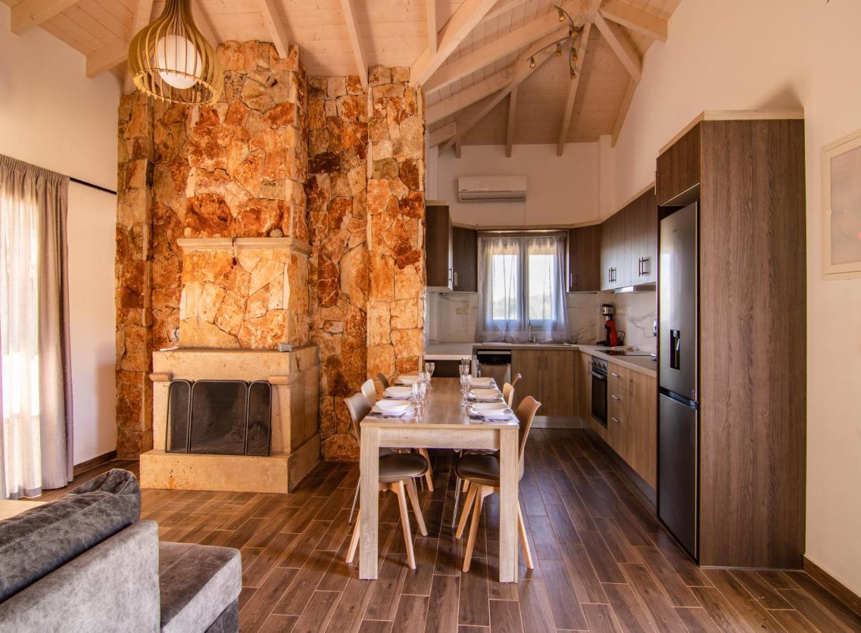 Leo'S Stone Made Villa! Каравадос Экстерьер фото